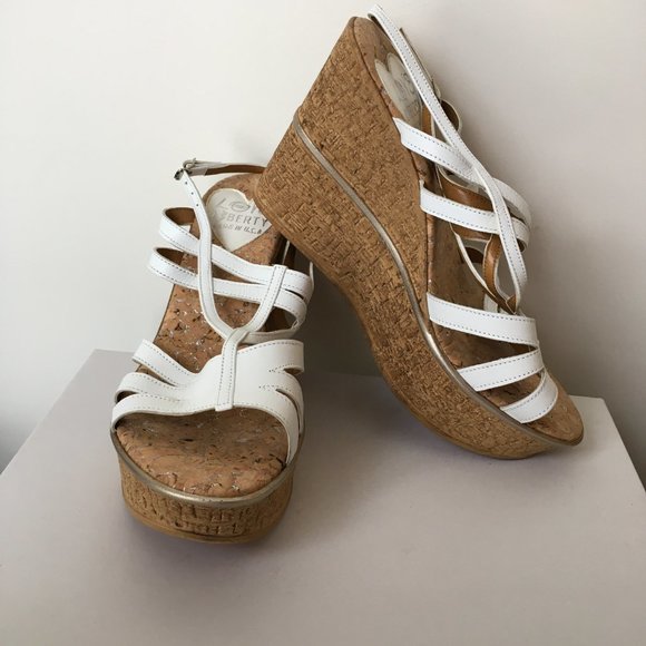 Love and Liberty Brooklyn White Platform Wedge Sandals Size 8 - Picture 2 of 4